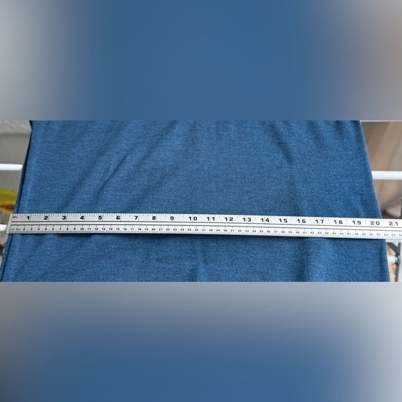 Saks Fifth Avenue 1/4-Zip Sweater XL – 100% Merino Wool, Made in Italy, Blue - Picture 7 of 14